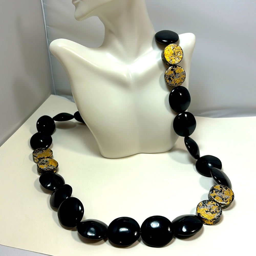 CHICO’S necklace and bracelet set approx 25” long